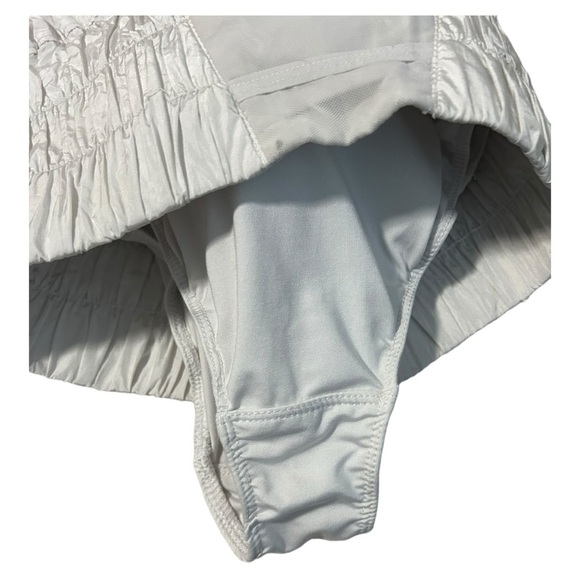 Free People The Way Home Short Silver White Size Small - Picture 5 of 7